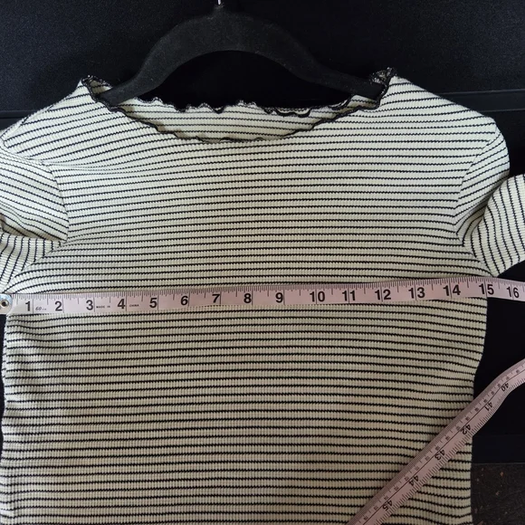 Dazy Striped Top Size Medium 90s - Picture 7 of 7